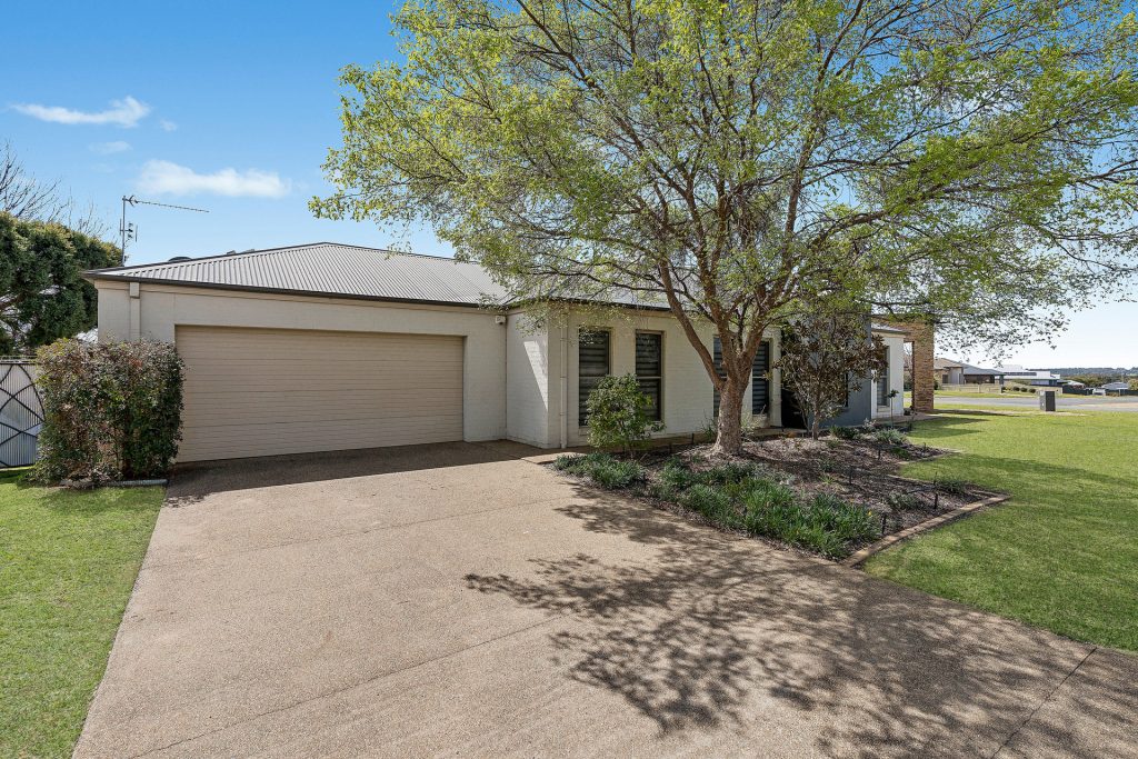 Sold - 6 Powell Street - New Property in Narrandera - Real Estate by Leisa Williams