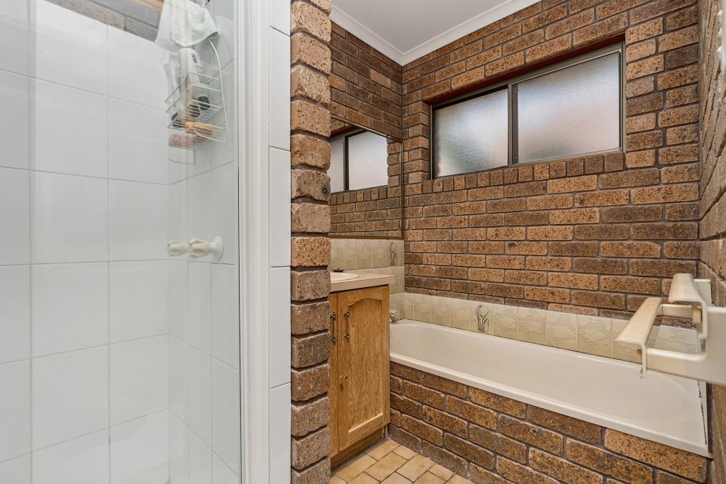 Sold - 3 Japonica Place - New Property in Narrandera - Real Estate by Leisa Williams