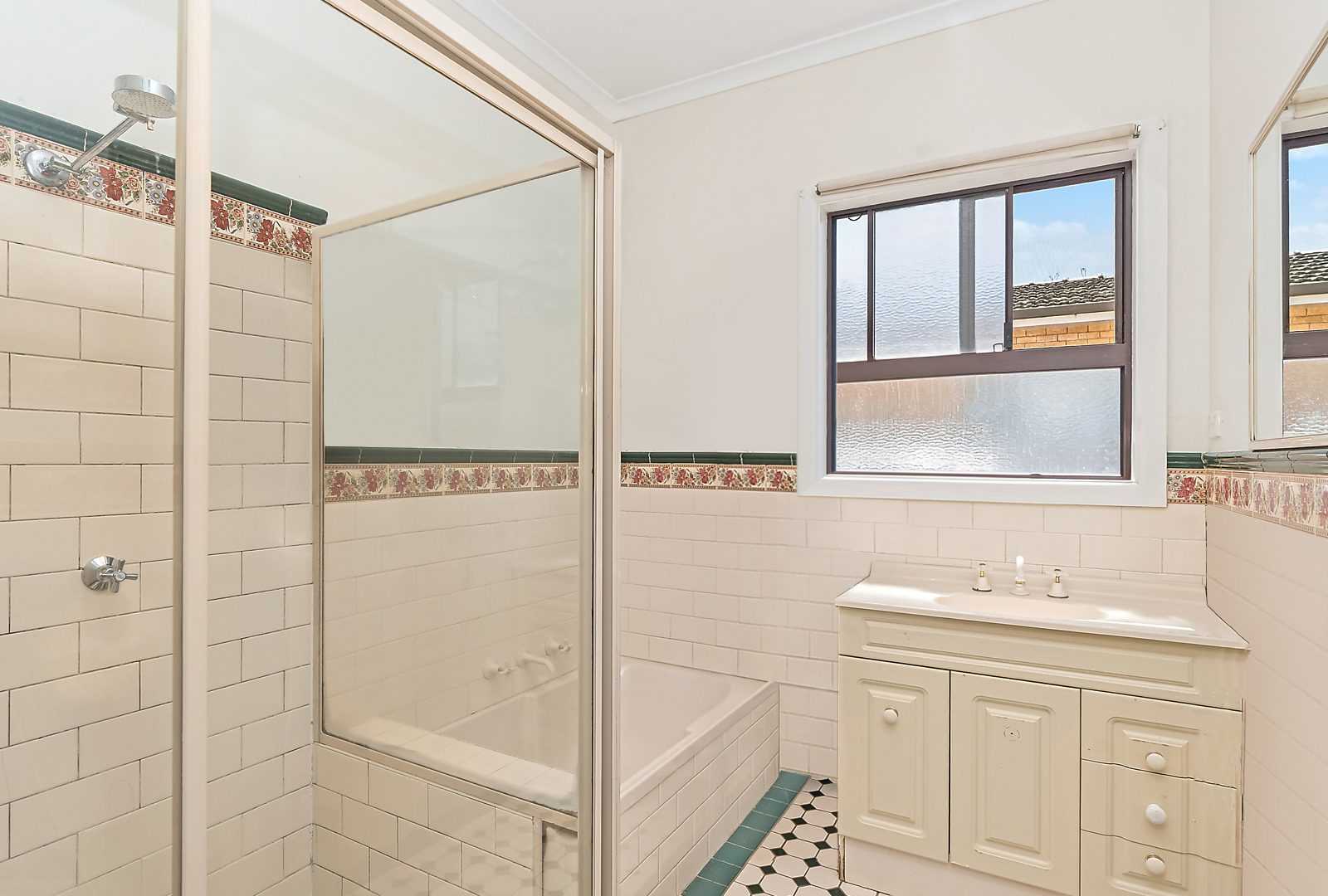 Sold - 8 Lilac Avenue - New Property in Leeton - Real Estate by Craig Tyrrell
