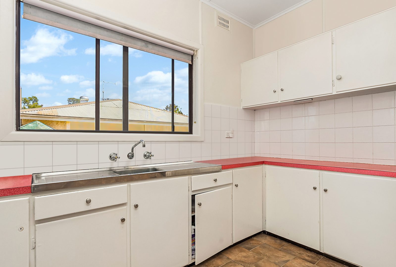 Sold - 8 Lilac Avenue - New Property in Leeton - Real Estate by Craig Tyrrell