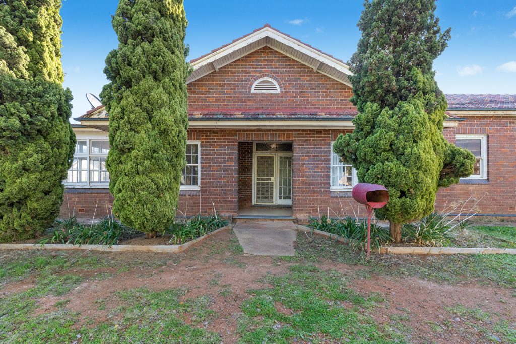 Sold - 110 Yapunyah Street - New Property in Barellan - Real Estate by Sophie Litchfield