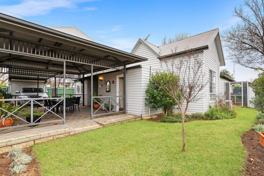 Sold - 42 Chantilly Street - New Property in Narrandera - Real Estate by Leisa Williams