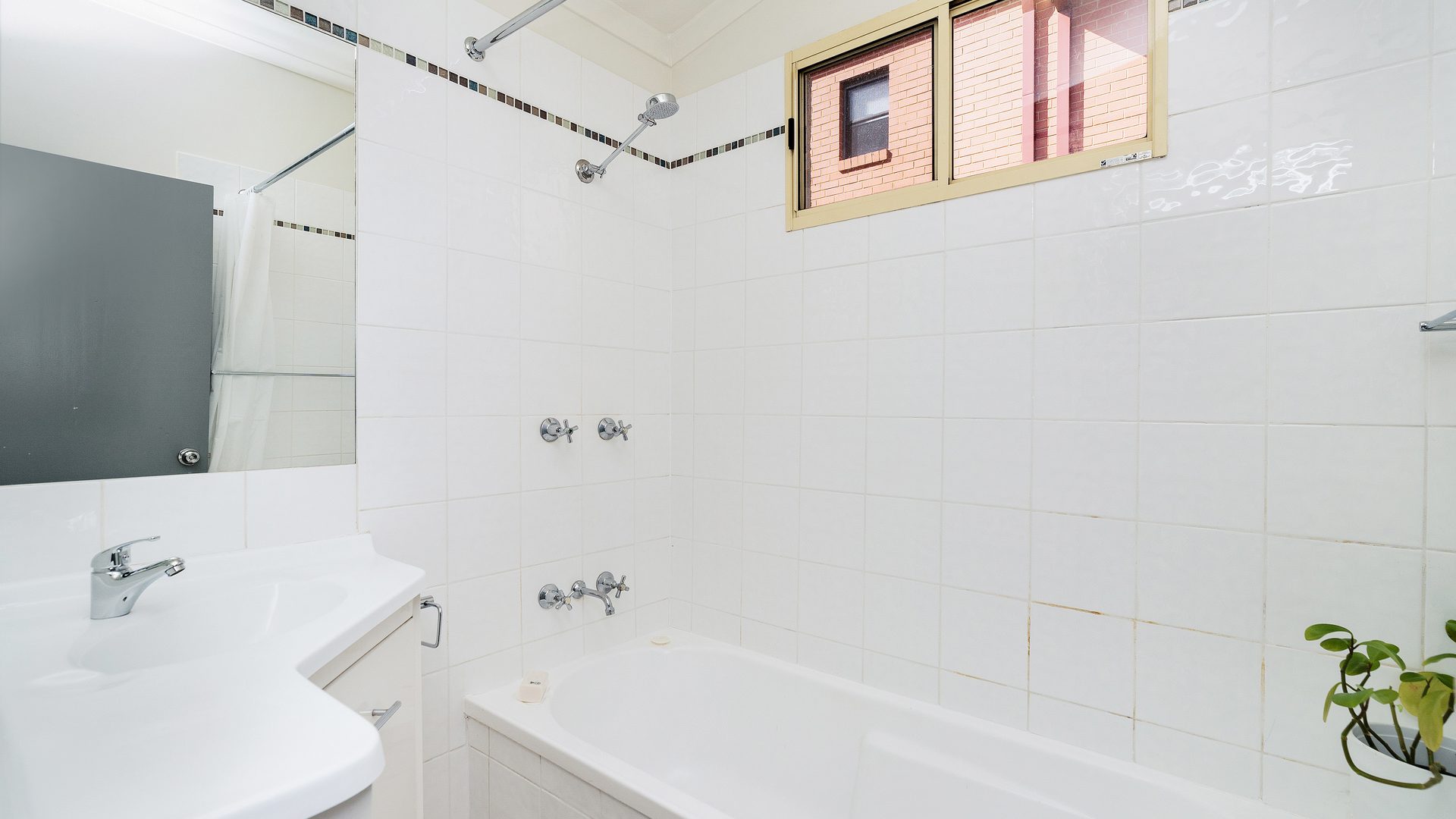 Sold - 25 Lampe Avenue - New Property in Wagga Wagga - Real Estate by Andrew Pellow