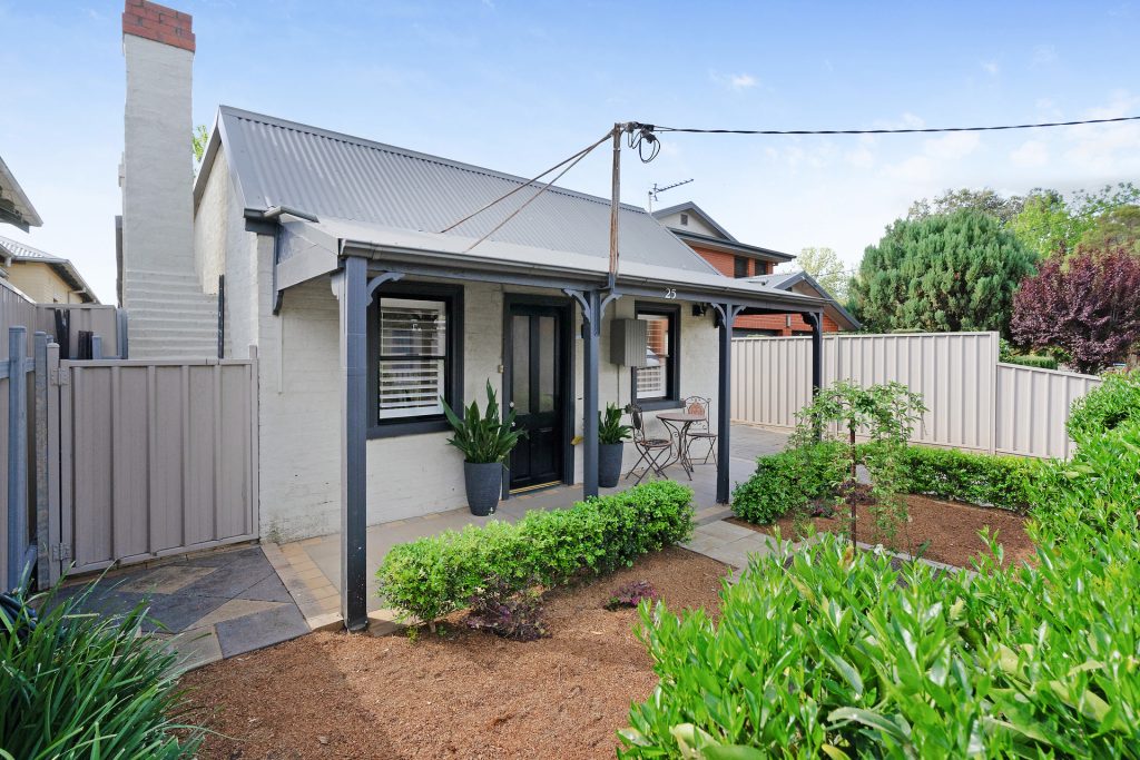 Sold - 25 Lampe Avenue - New Property in Wagga Wagga - Real Estate by Andrew Pellow