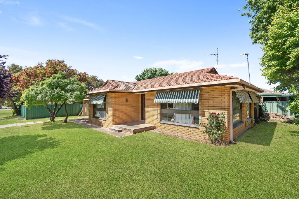 Sold - 72 Mckell Avenue - New Property in Mount Austin - Real Estate by Andrew Pellow