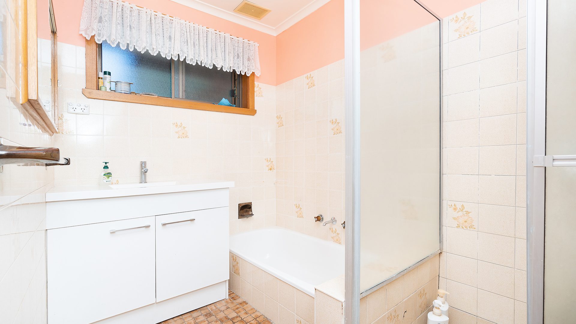 Sold - 72 Mckell Avenue - New Property in Mount Austin - Real Estate by Andrew Pellow