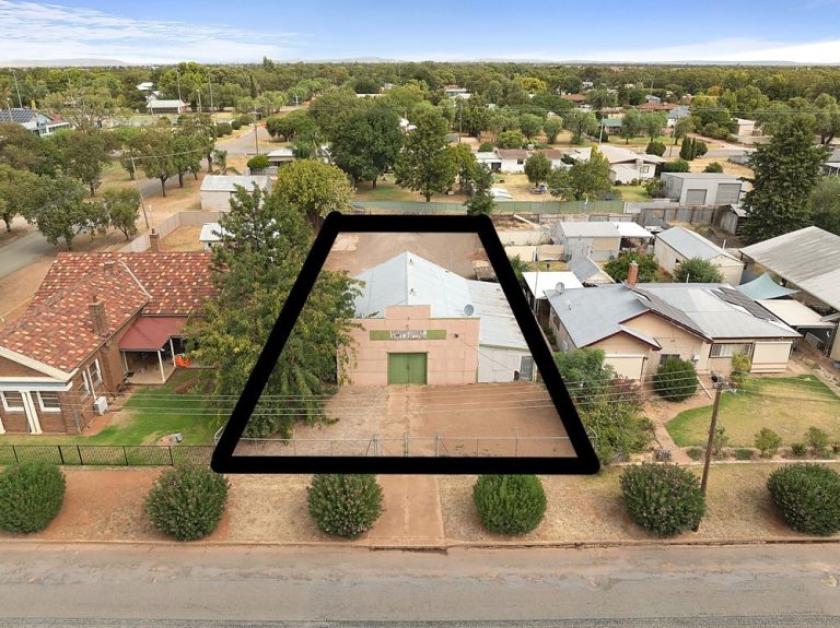 112 Yapunyah Street, Barellan