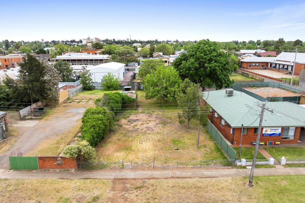 For Sale - 93 Larmer Street - New Property in Narrandera - Real Estate by Leisa Williams