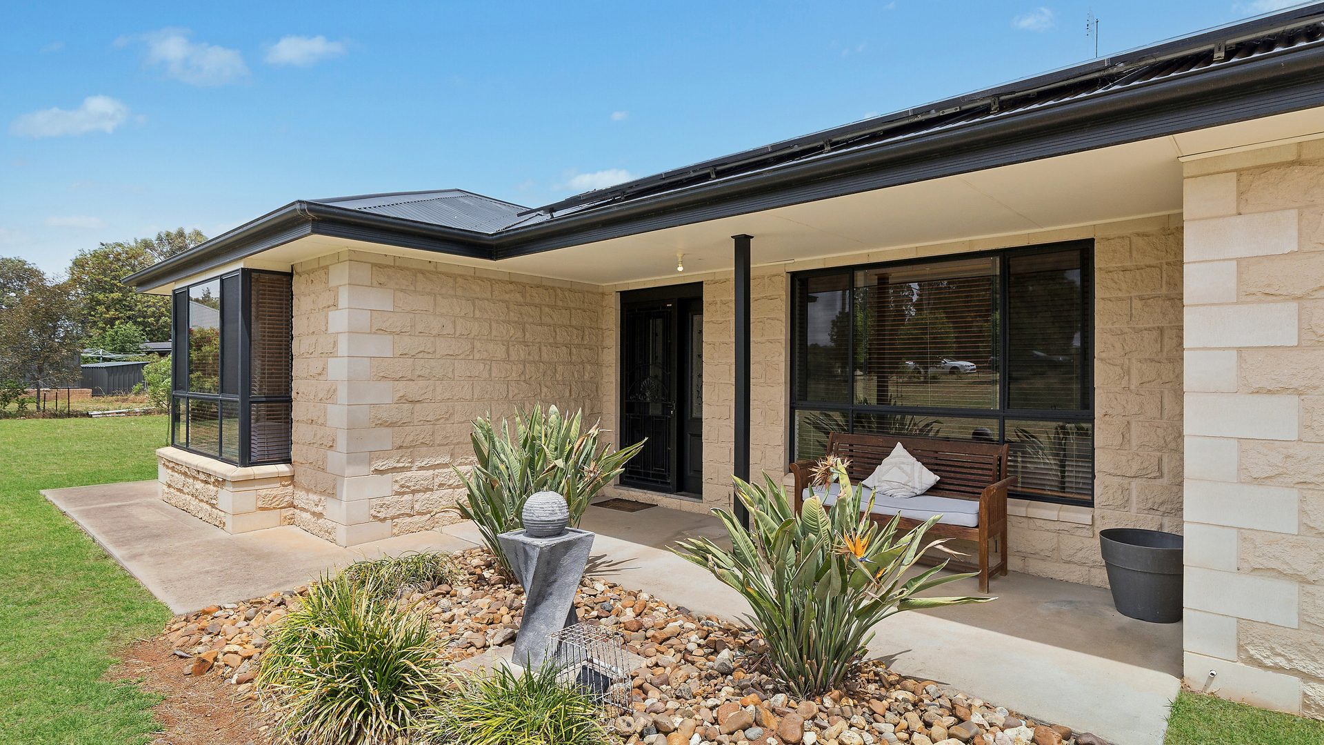 Sold - 16 Karawatha Drive - New Property in Narrandera - Real Estate by Leisa Williams