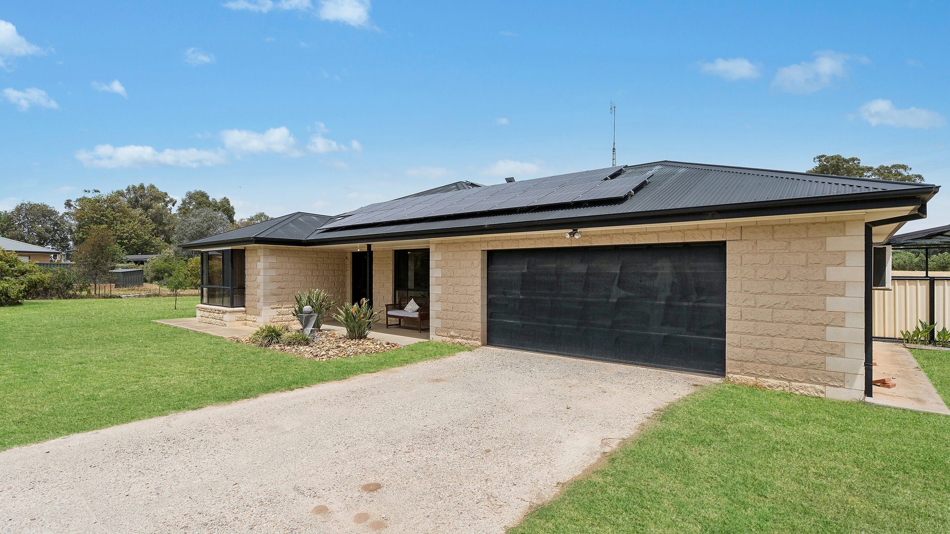 Sold - 16 Karawatha Drive - New Property in Narrandera - Real Estate by Leisa Williams