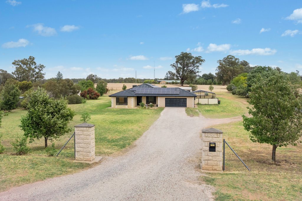 Sold - 16 Karawatha Drive - New Property in Narrandera - Real Estate by Leisa Williams