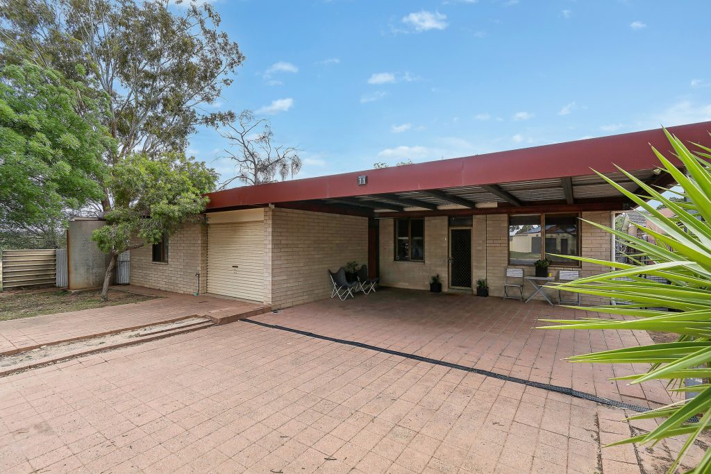 Sold - 11 Helenor Crescent - New Property in Narrandera - Real Estate by Leisa Williams