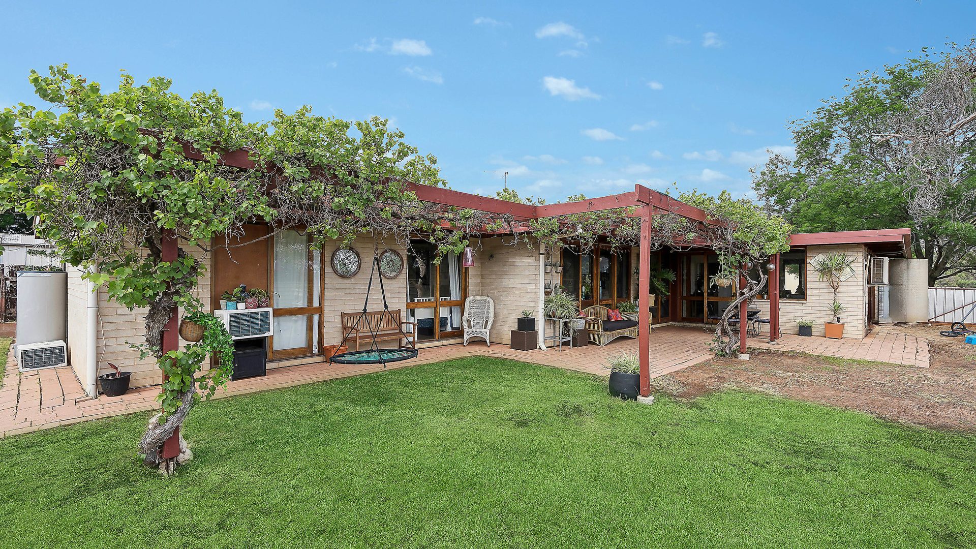 Sold - 11 Helenor Crescent - New Property in Narrandera - Real Estate by Leisa Williams