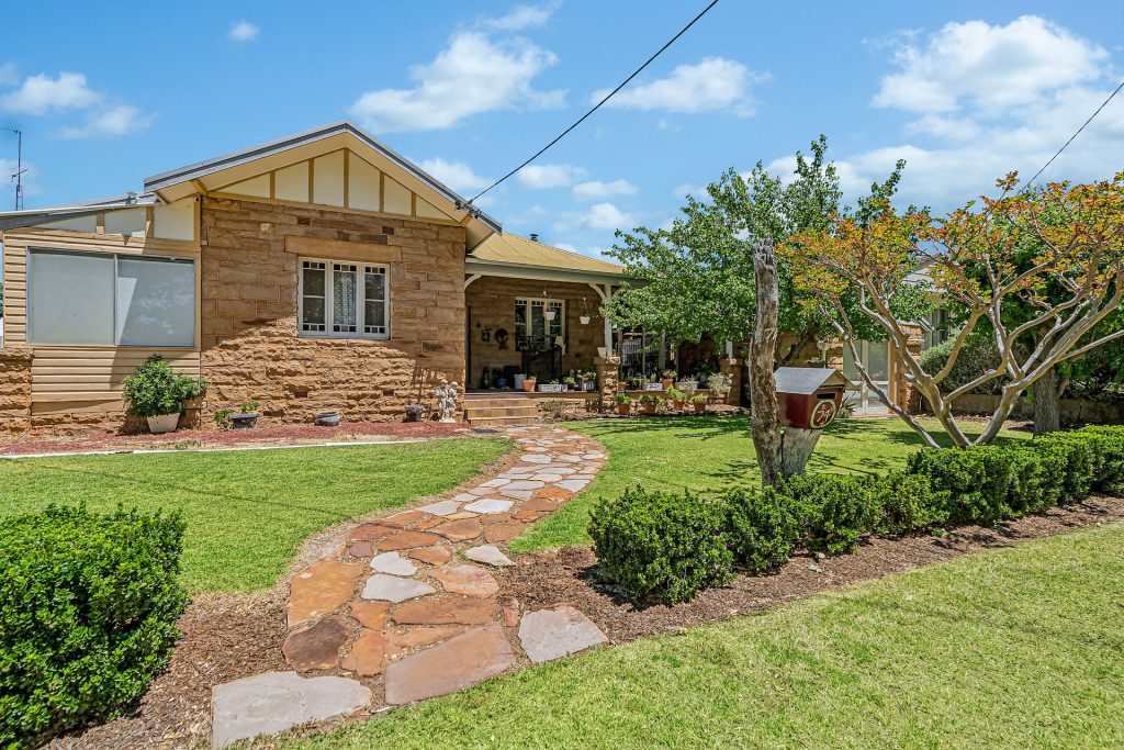 Sold - 74 Larmer Street - New Property in Narrandera - Real Estate by Leisa Williams