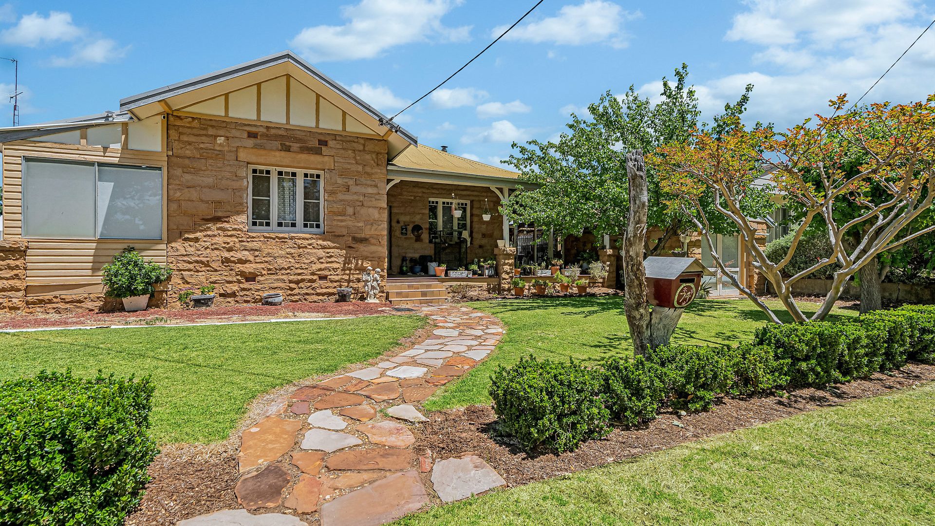 Sold - 74 Larmer Street - New Property in Narrandera - Real Estate by Leisa Williams