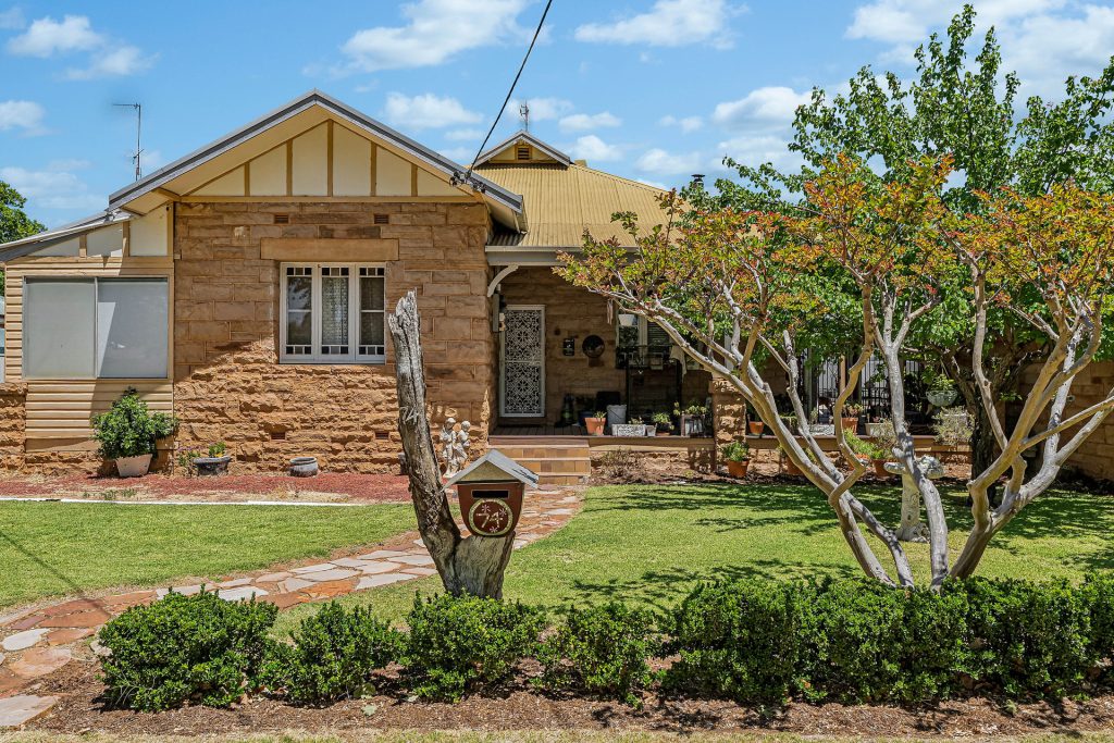 Sold - 74 Larmer Street - New Property in Narrandera - Real Estate by Leisa Williams