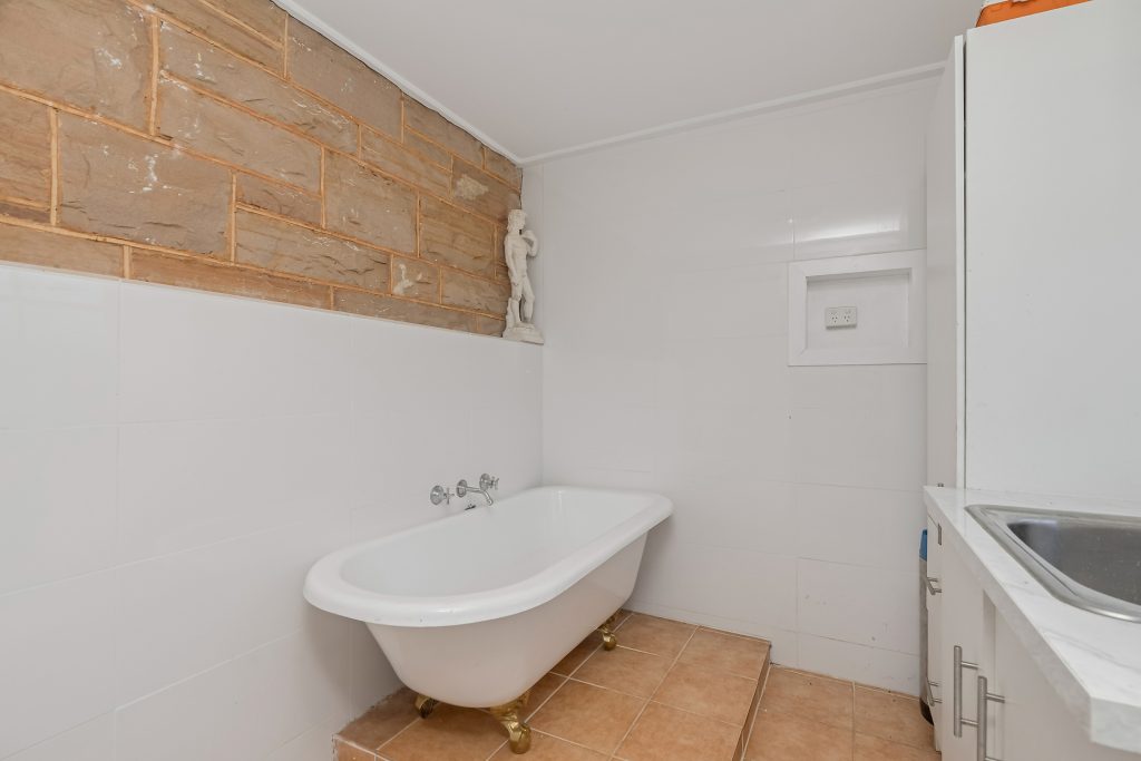 Sold - 74 Larmer Street - New Property in Narrandera - Real Estate by Leisa Williams