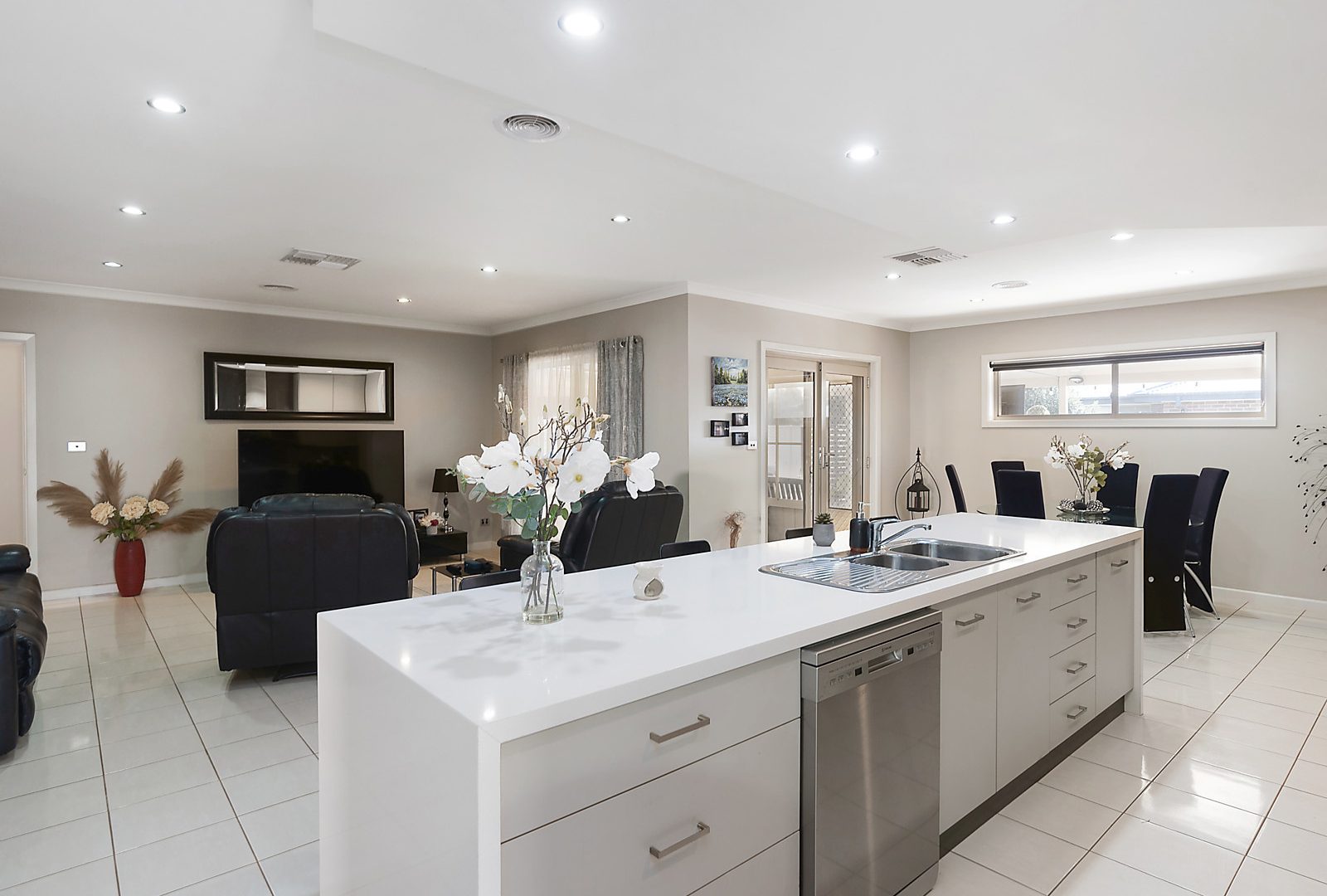 Sold - 6 Ellendon Place - New Property in Leeton - Real Estate by Craig Tyrrell