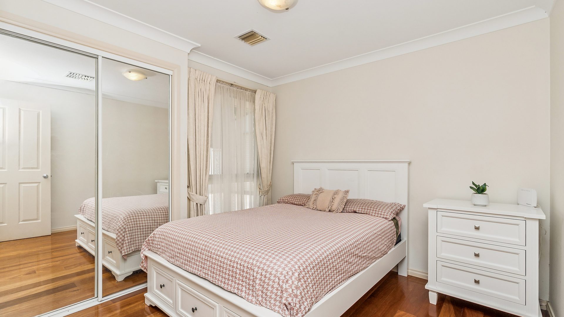 Sold - 16 Bella Vista Drive - New Property in Leeton - Real Estate by Julie Valenzisi