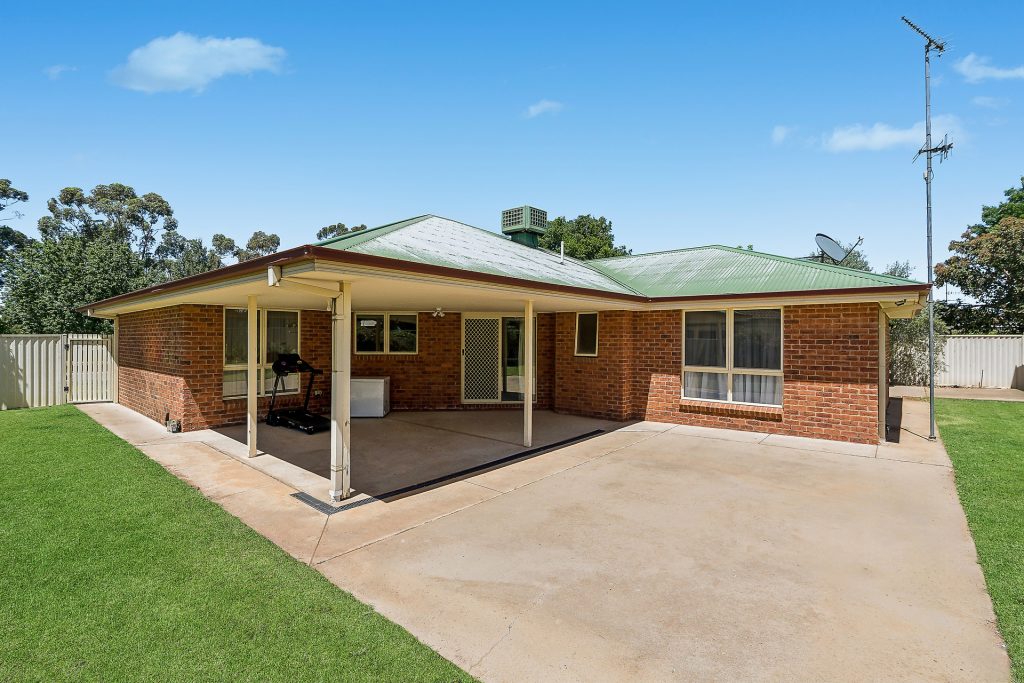 Sold - 16 Bella Vista Drive - New Property in Leeton - Real Estate by Julie Valenzisi