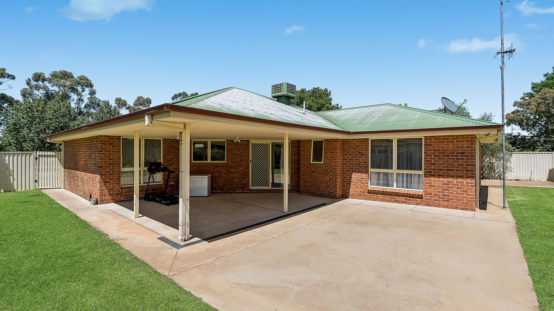 Sold - 16 Bella Vista Drive - New Property in Leeton - Real Estate by Julie Valenzisi