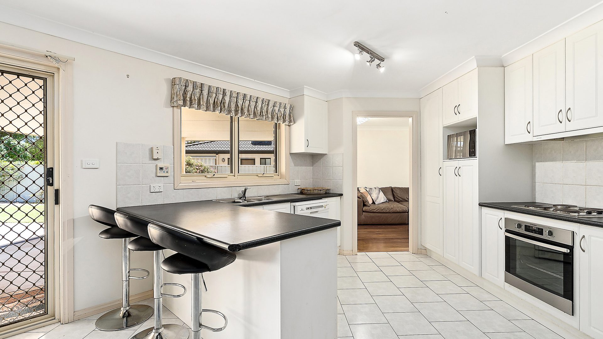 Sold - 16 Bella Vista Drive - New Property in Leeton - Real Estate by Julie Valenzisi