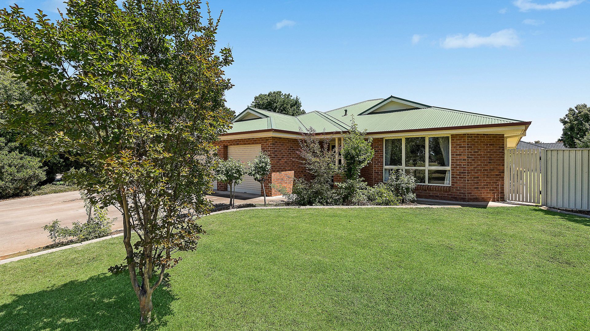Sold - 16 Bella Vista Drive - New Property in Leeton - Real Estate by Julie Valenzisi
