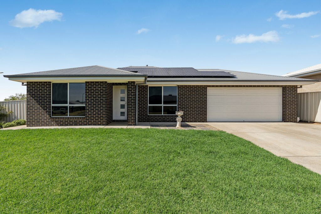 Sold - 19 Alma Crescent - New Property in Estella - Real Estate by Mohammad Rahimi