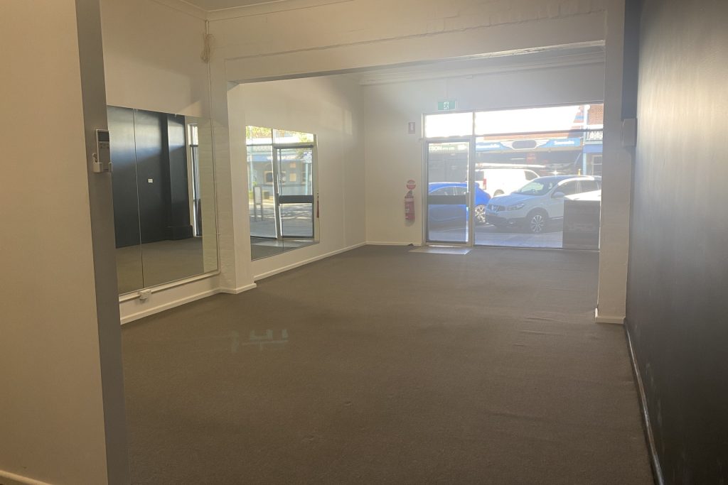 Lease - 3/131 Hoskins Street - New Property in Temora - Real Estate by Nikki Gersbach