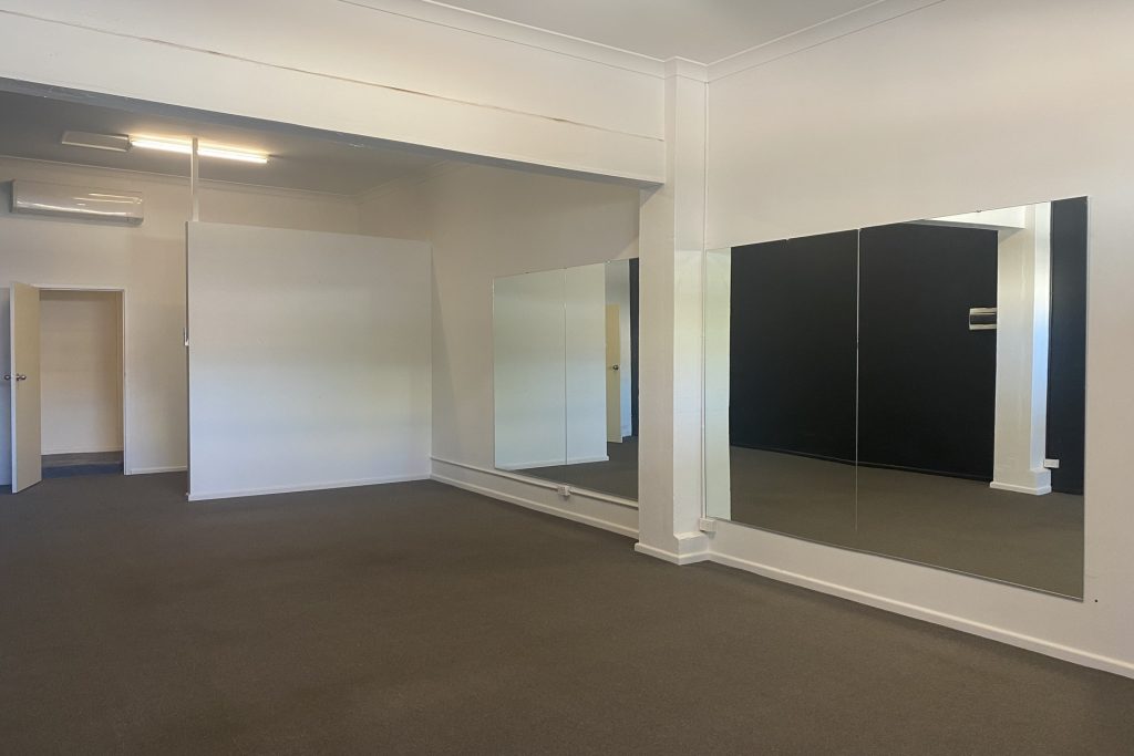 Lease - 3/131 Hoskins Street - New Property in Temora - Real Estate by Nikki Gersbach