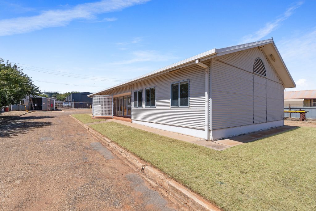 Lease - 13-15 Acacia Avenue - New Property in Leeton - Real Estate by Sandra Mathieson