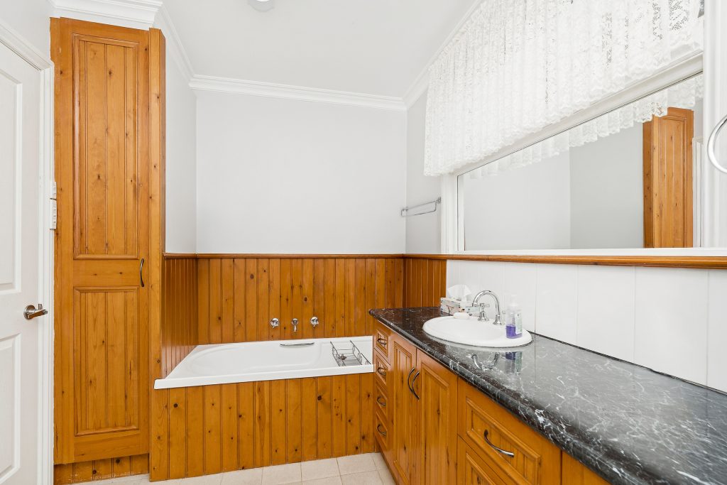 Sold - 521 Fivebough Road - New Property in Leeton - Real Estate by Andrew Pellow