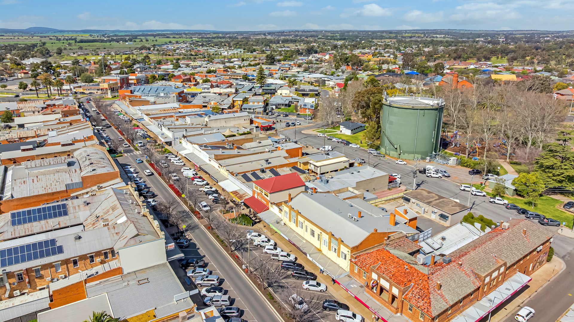 For Sale - 54 Pine Avenue - New Property in Leeton - Real Estate by Julie Valenzisi