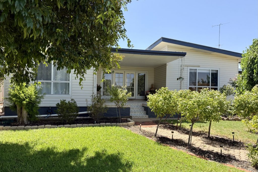 Sold - 50 Railway Ave - New Property in Leeton - Real Estate by Julie Valenzisi