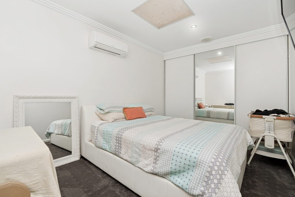 For Sale - 80 Pine Avenue - New Property in Leeton - Real Estate by Julie Valenzisi