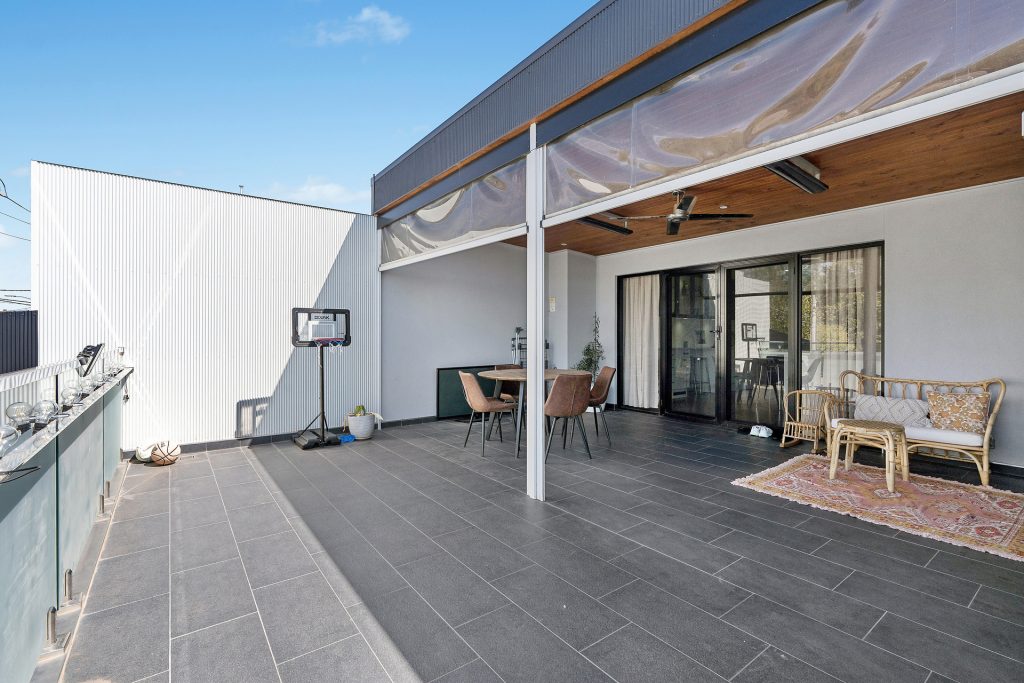 For Sale - 80 Pine Avenue - New Property in Leeton - Real Estate by Julie Valenzisi