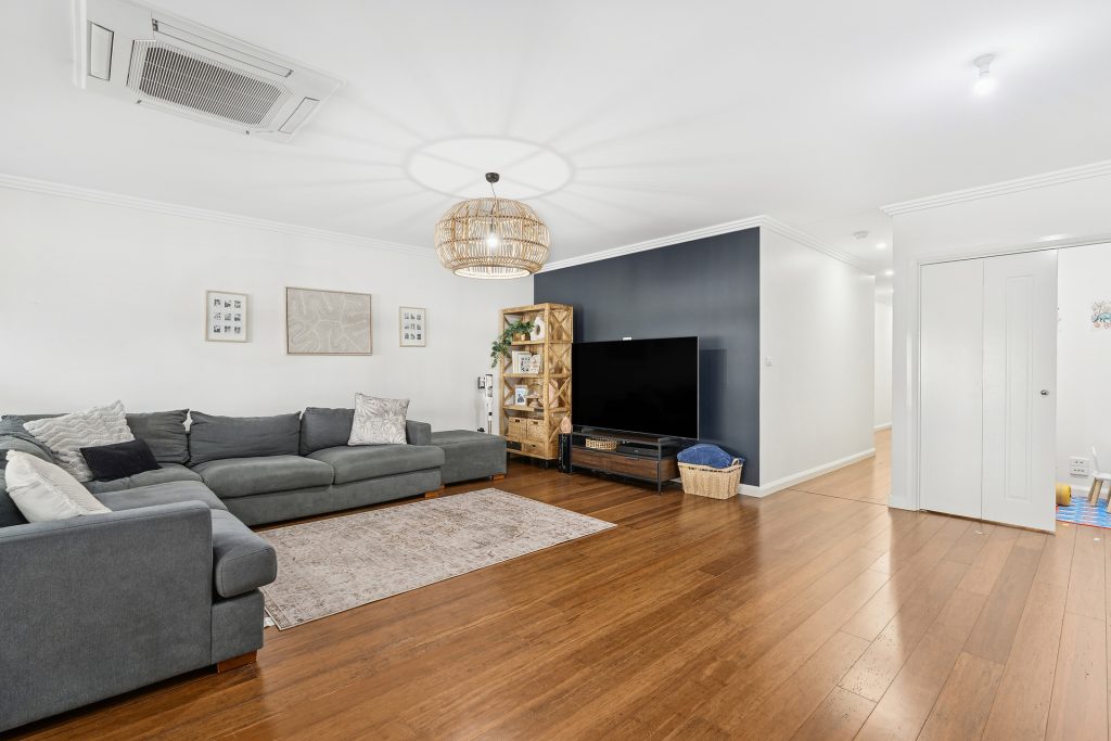 For Sale - 80 Pine Avenue - New Property in Leeton - Real Estate by Julie Valenzisi