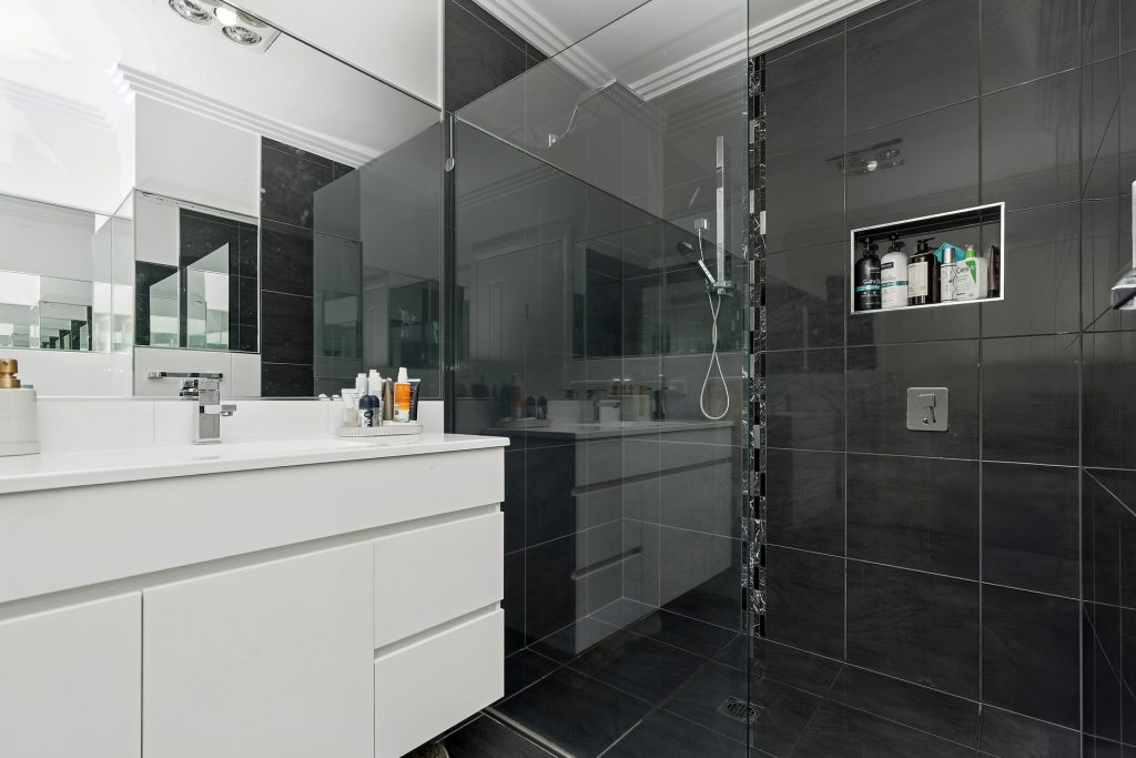 Buy - 80 Pine Avenue - New Property in Leeton - Real Estate by Julie Valenzisi