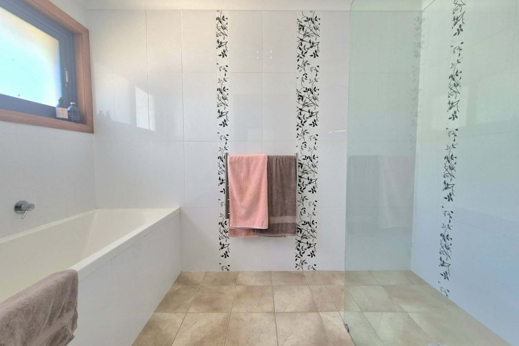 Sold - 43 Harold Conkey Avenue - New Property in Cootamundra - Real Estate by  