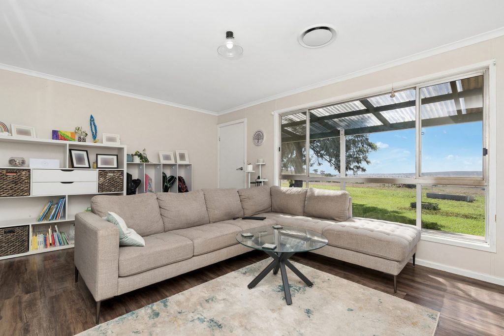 For Sale - 165 Red Hill Road - New Property in Narrandera - Real Estate by Leisa Williams