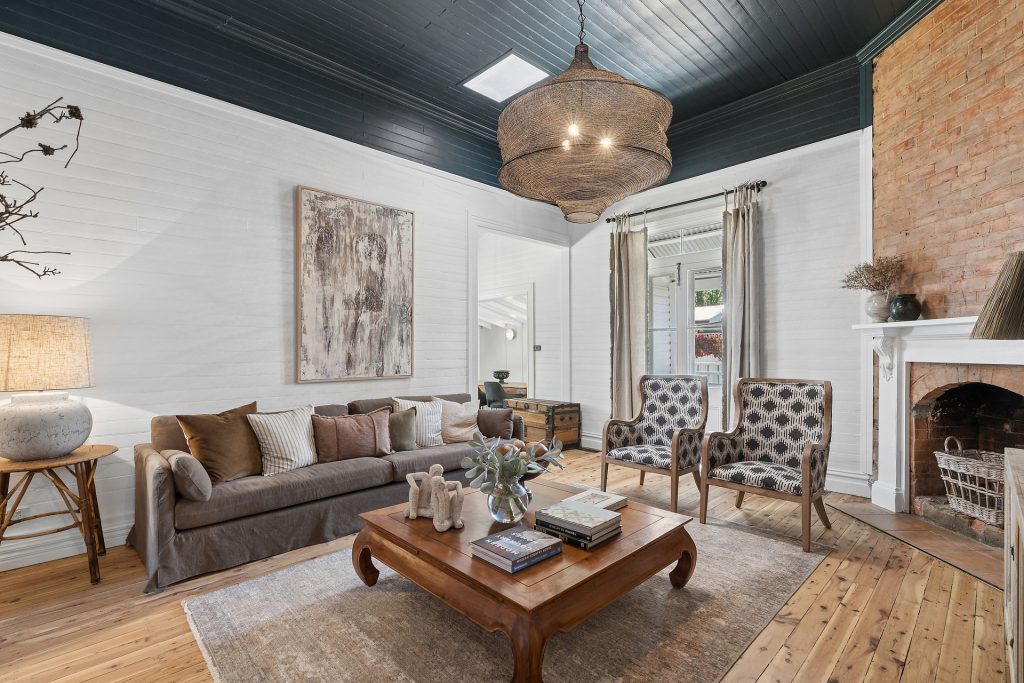 For Sale - 82 Adams Street - New Property in Narrandera - Real Estate by Leisa Williams