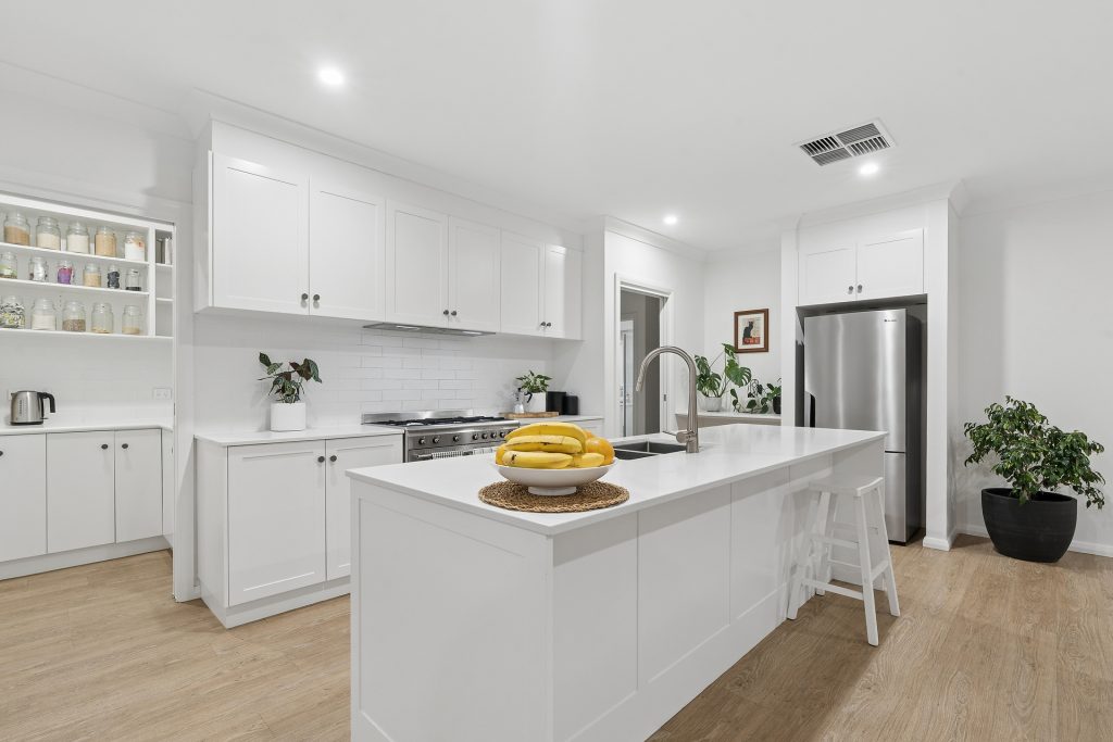 Sold - 17 Bondi Crescent - New Property in Gobbagombalin - Real Estate by Mohammad Rahimi