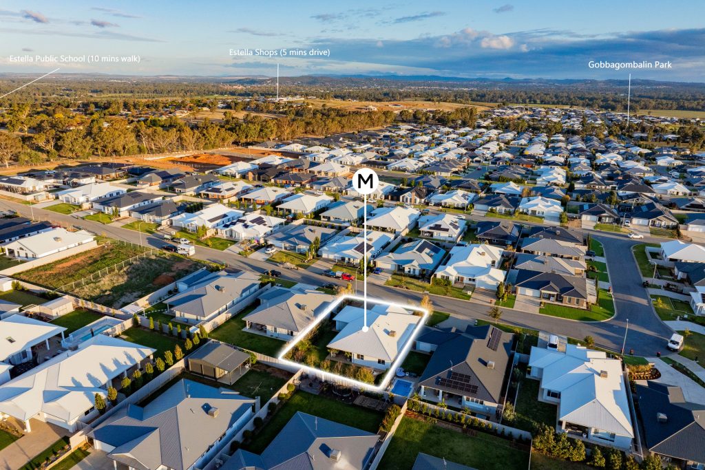 Sold - 17 Bondi Crescent - New Property in Gobbagombalin - Real Estate by Mohammad Rahimi