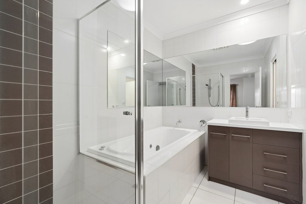 Sold - 459 Petersham Road - New Property in Leeton - Real Estate by Julie Valenzisi