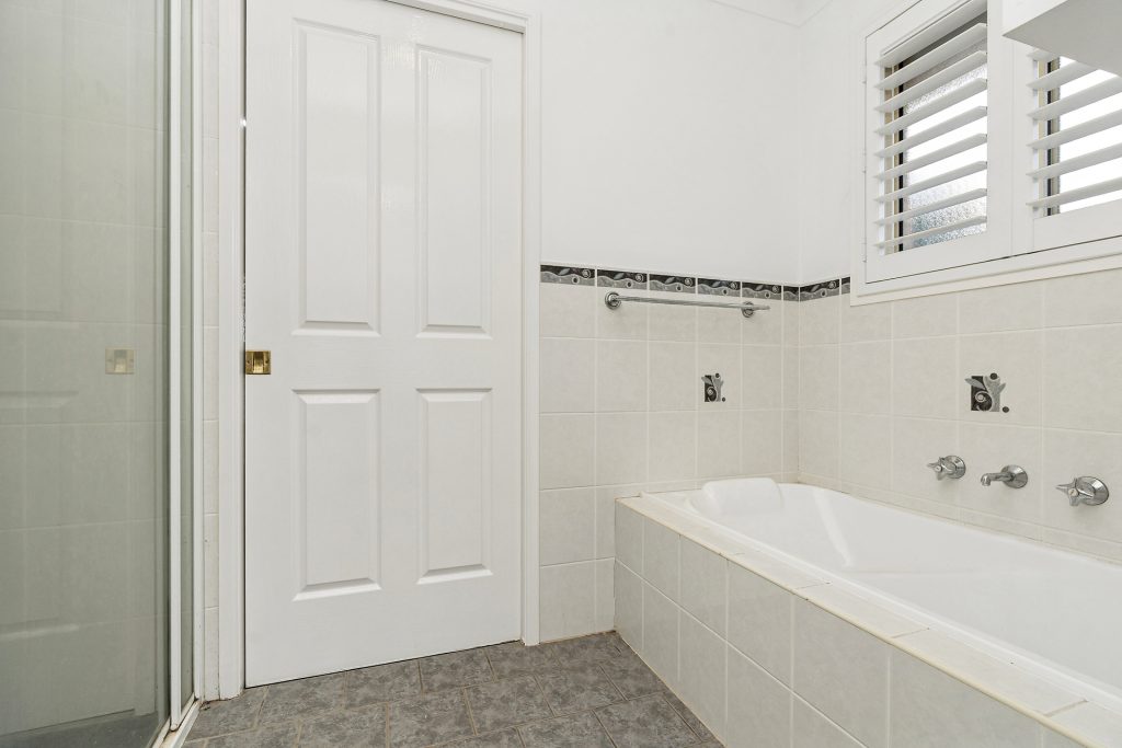 Sold - 23 Paldi Crescent - New Property in Glenfield Park - Real Estate by Mohammad Rahimi