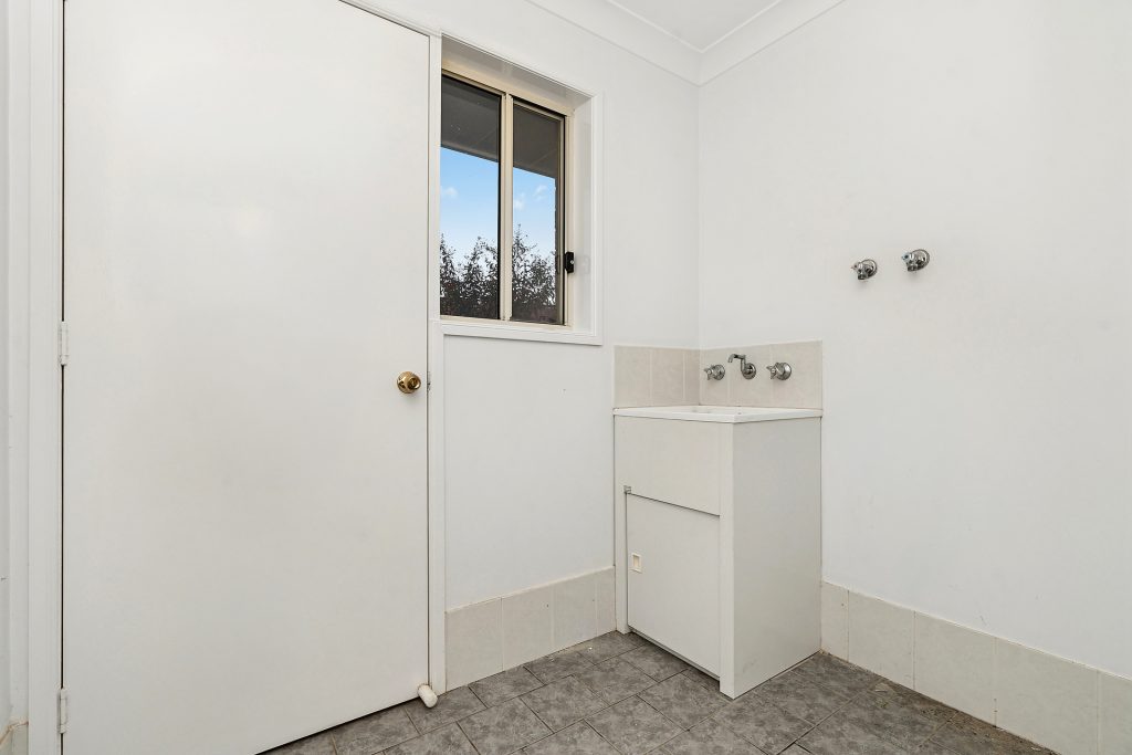 Sold - 23 Paldi Crescent - New Property in Glenfield Park - Real Estate by Mohammad Rahimi