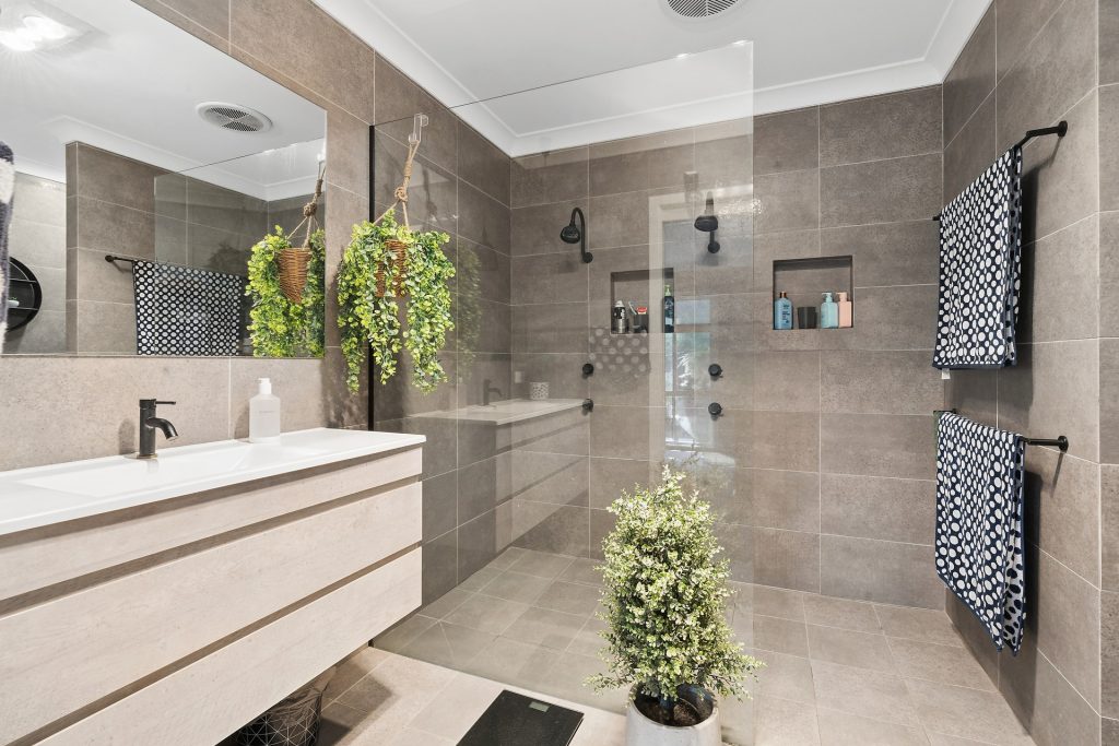 Buy - 42 Parkes Road - New Property in Forbes - Real Estate by Andrew Pellow