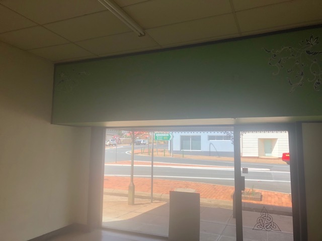 Lease - Shop 2/256 Hoskins Street - New Property in Temora - Real Estate by Bev Pellow