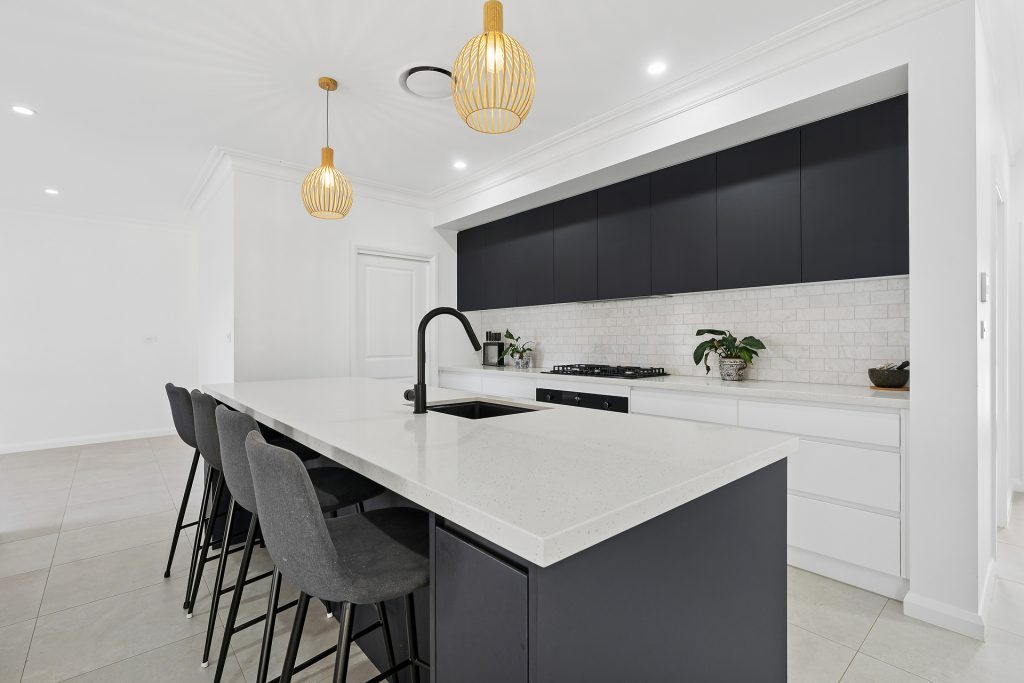 For Sale - 88 Fivebough Road - New Property in Leeton - Real Estate by Julie Valenzisi