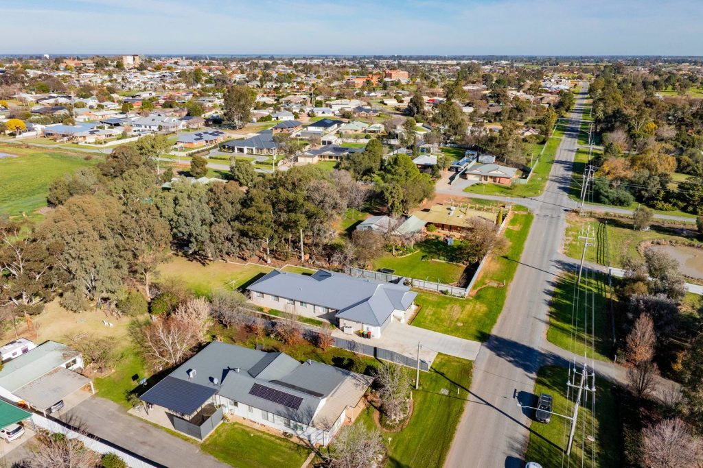 For Sale - 88 Fivebough Road - New Property in Leeton - Real Estate by Julie Valenzisi